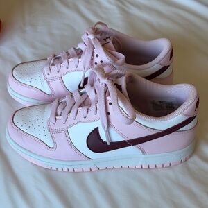 Nike Dunk Low Youth Size 5